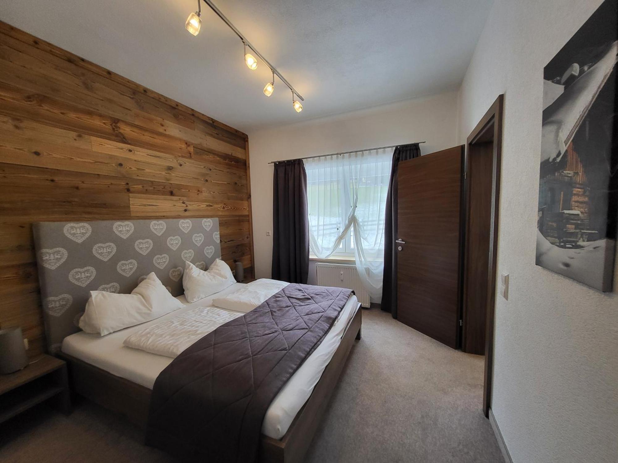 Romantikapartment Mit Sommercard รัมเซา อัม ดาคชไตน์ ภายนอก รูปภาพ